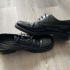 Bostonian Classic Black Oxfords